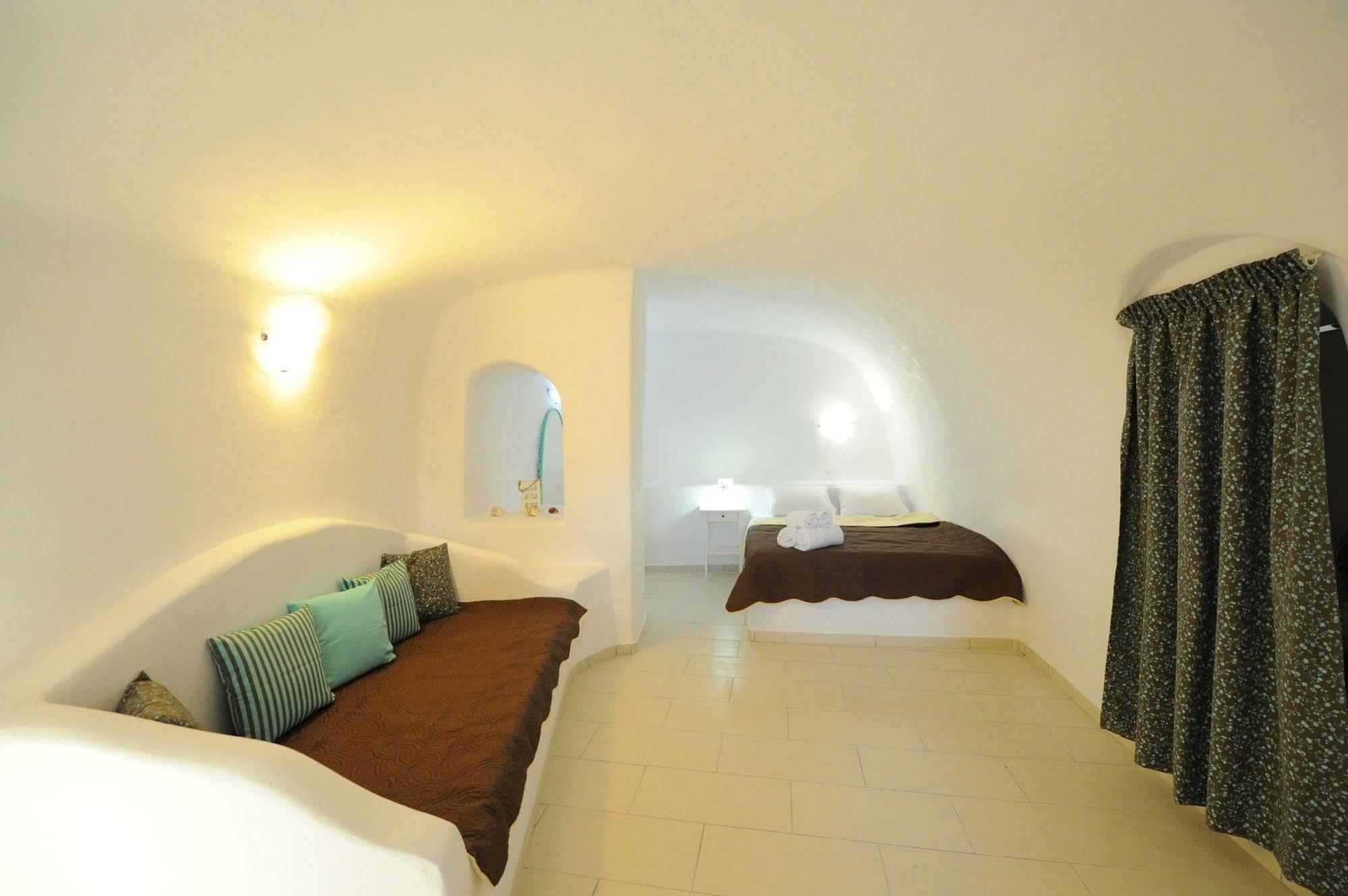 Manias Fira Residences Zewnętrze zdjęcie